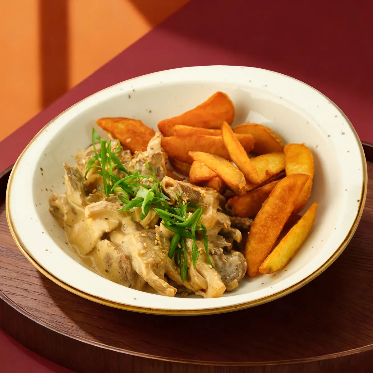 Говядина в сливочном соусе