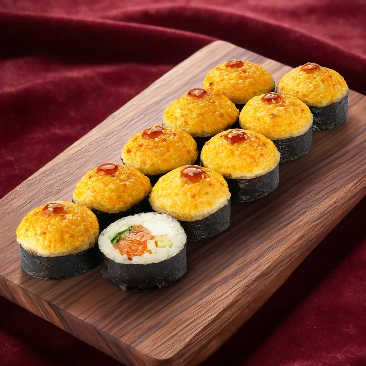 Maxroll Копчёный лосось 10 шт