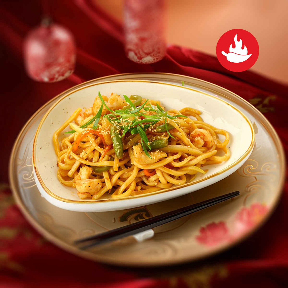 Udon dengiz mahsulotlari bilan